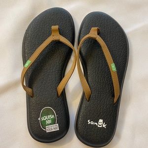 Sanuk flip flops